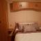 the jackdaw pub SELF CATERING STATIC CARAVAN free breakfast supplied