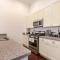 Charming 2BR on Carondelet by Hosteeva - New Orleans