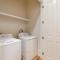 Hosteeva 3 BR Cottage Close to St Charles 5 m Ride to FQ