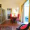 Villa in Private Estate,shared Pool,parking,3km to Ponte Vecchio