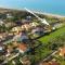 Case Vacanze Mare Nostrum - Villas in front of the Beach with Pool