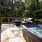 Heavens Hideaway- perfect getaway near the river!