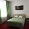 Hotel Rares