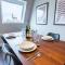 Suite Life Serviced Apartments - Old Town