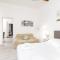 White terrace apartment navona