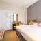 Phoenix Hotel