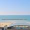 Foto: Luxury Full Sea View Apt Facing Gordon Beach 25/38