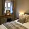 De Courceys Manor Suites & Cottages - Cardiff