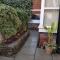 Cosy Apartment in Private Courtyard - Preston
