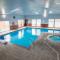 Bridgeway Inn & Suites - Portland Airport