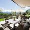 Haus Gregori Modern & Central Stay in Vineyard with Rooftop & Served Breakfast
