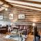 Cliff Dwellers Inn