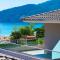 Semiramis Luxury Suites