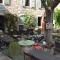 Le Petit Cafe photo 8