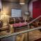 Cleythil Hotel