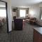 Canby Inn and Suites - Canby