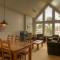 Waters Edge Shoreside Suites