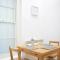 Foto: 1 Bedroom Apartment in the Heart of the City Sleeps 4 6/10