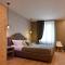 Lainez Rooms & Suites