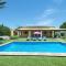 Family Villa Bovis with Private Pool - El Port