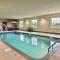 Cobblestone Hotel and Suites - Crookston