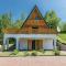House with Pool and Sauna - Crni Lug