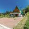 House with Pool and Sauna - Crni Lug