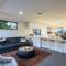 Lakefront Luxury by Amazing Accom