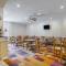 Econo Lodge Darien