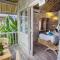 The Syron Huts Lembongan