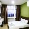 The bHotel