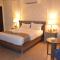 Larissa Suites