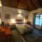 Oaktree Lodge Guest House
