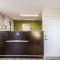 Studio 6 Extended Stay - Savannah, GA