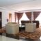 Foto: Royal Hinthar Hotel 24/48