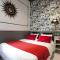 HoHomes - Centric Design Apartment