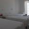 Armadoros Hotel / Ios Backpackers