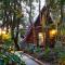The Mouses House Rainforest Retreat