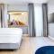 STAGE 12 Hotel by Penz