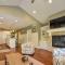Four Gen house on Hill in Saugatuck walk to town