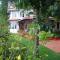 Colonial 4 B/R Home, Great for Families, Coonoor - Coonoor