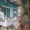 Charlies Bungalows