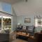 Dockside Guest Quarters