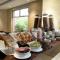 Hotel Plaza Suites
