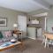 Dockside Guest Quarters