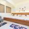 Yilan Dongshan Cypress B&B - Дуншань