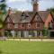 Ravenwood Hall Hotel
