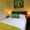 Watersons at Airlie Central Apartments