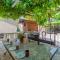 Apartments Mladen