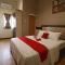 RedDoorz Plus near Universitas Sumatera Utara - 棉兰